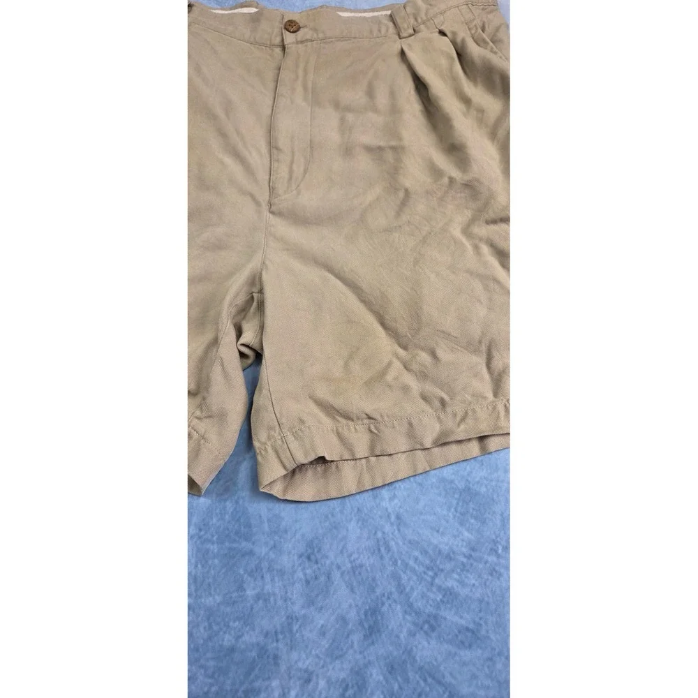 Tommy Bahama Relax Men's Shorts 35 Khaki 100% Silk Pleated Chino